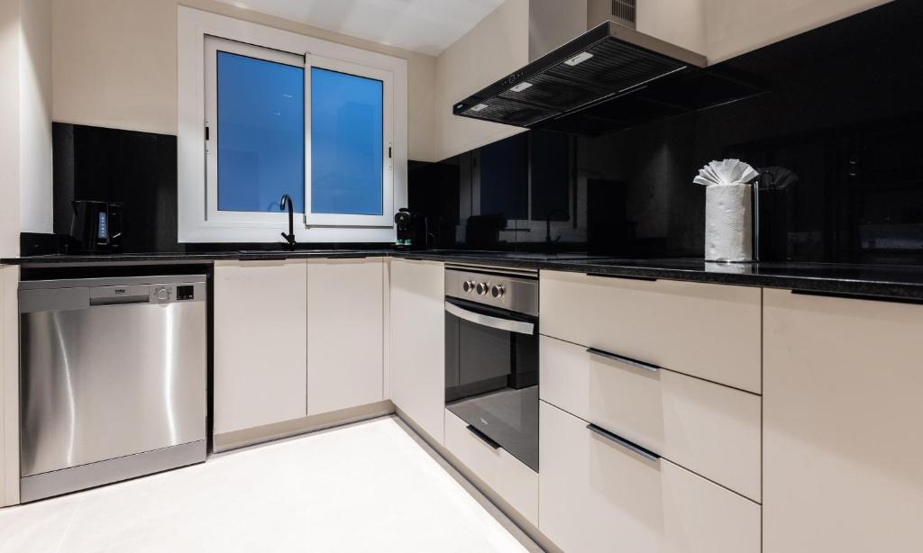 Stay U-nique Apartments Balmes II - 5