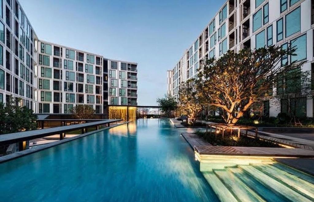 the base updown一卧, Phuket