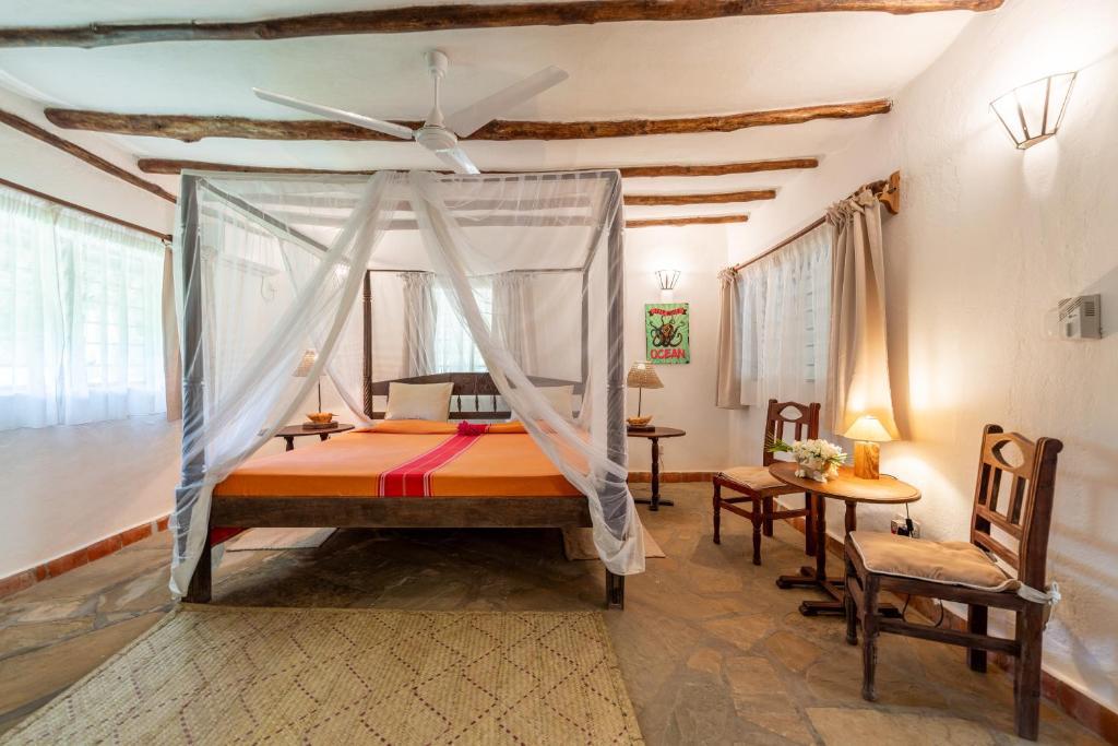 Mombasa Diani Marine Divers Village room