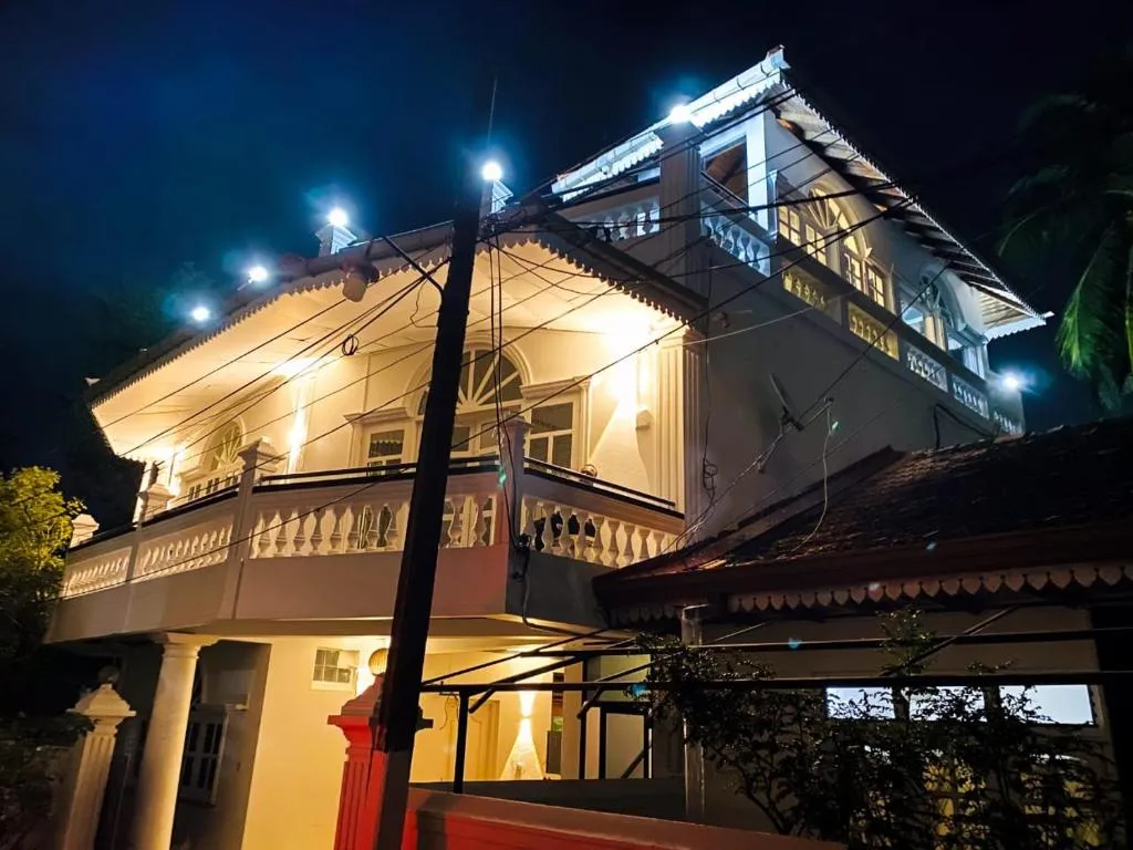 Hotel Marilyn, hotel v Negombu