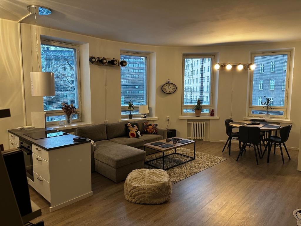 Charming & Cozy Apartment in Downtown, Helsinky