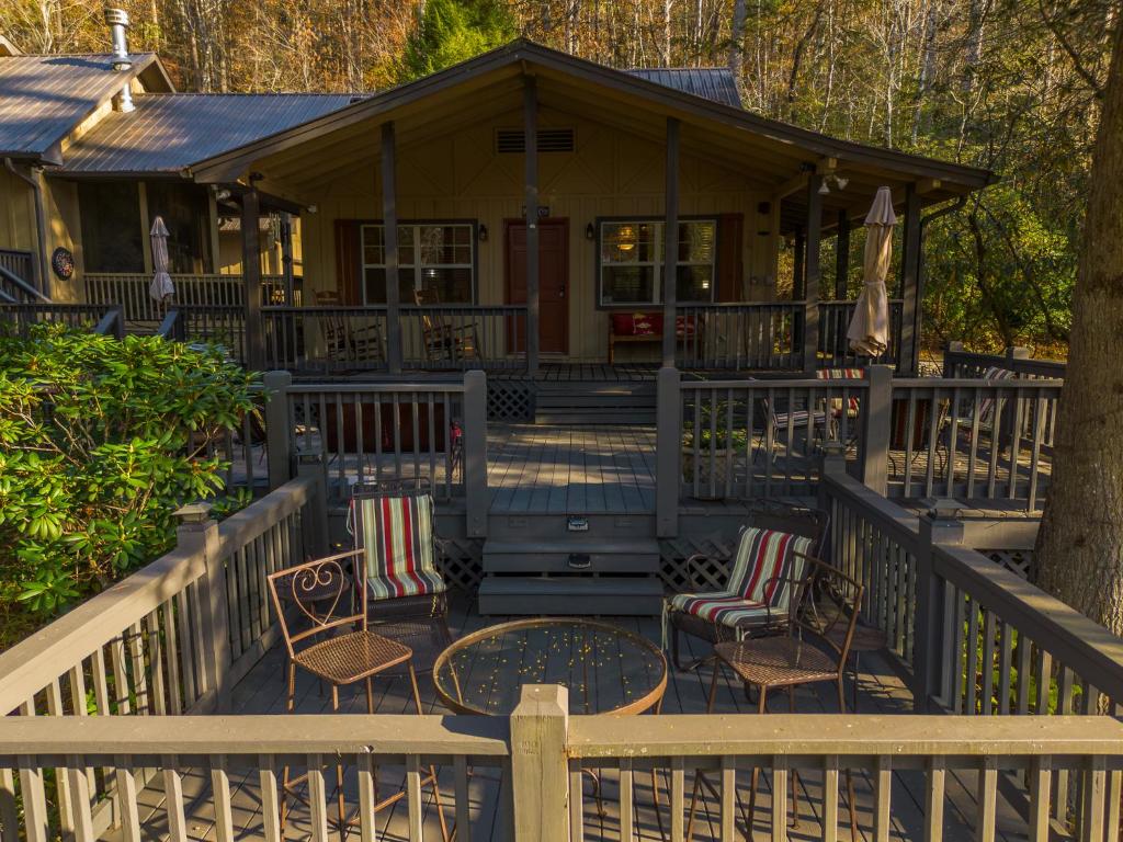 RiverZen, A Toccoa River Retreat, Blue Ridge