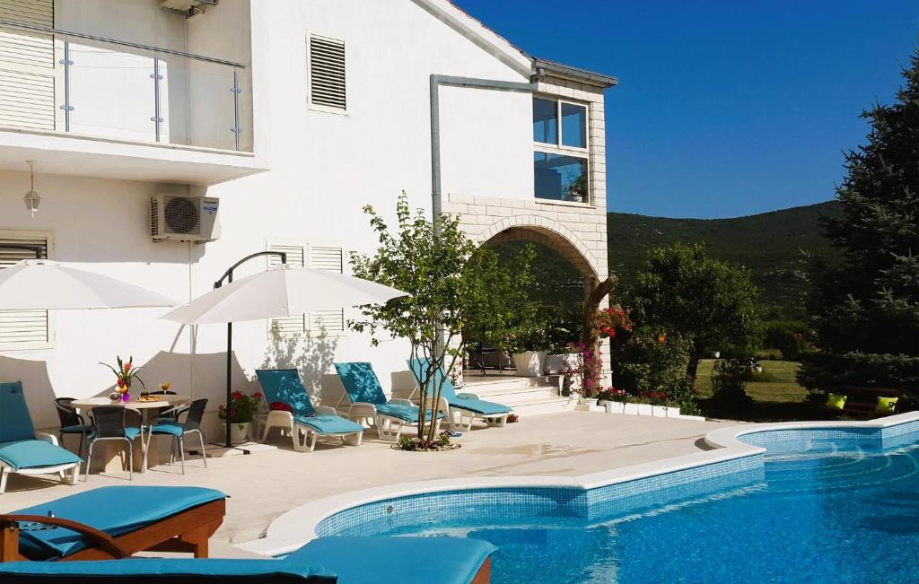 Gorgeous Home In Neoric With Sauna, Neorić