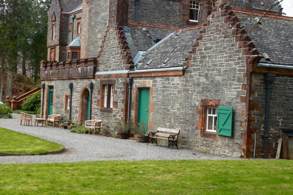 Glenfield, Lochailort