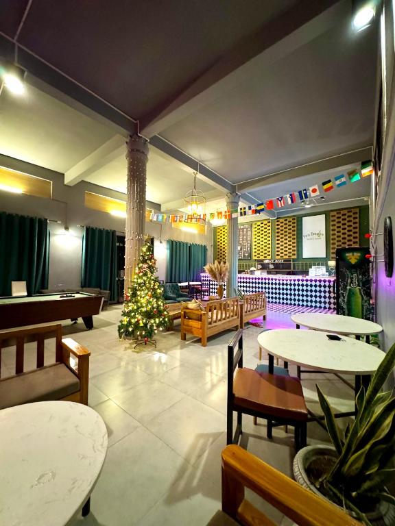 ユー エンパイア ホステル&バー (You Empire Hostel & Bar)