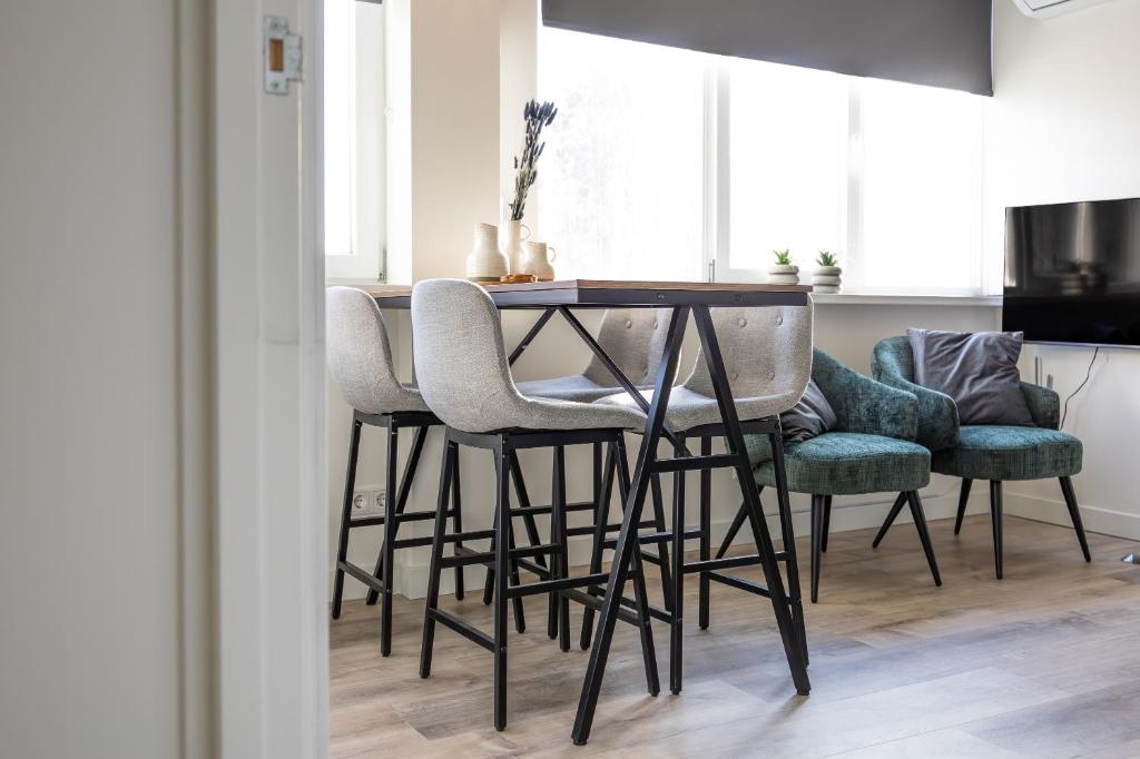 Brugs home Kitchen