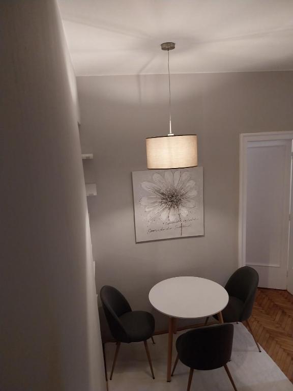 Maximus Apartments - 4