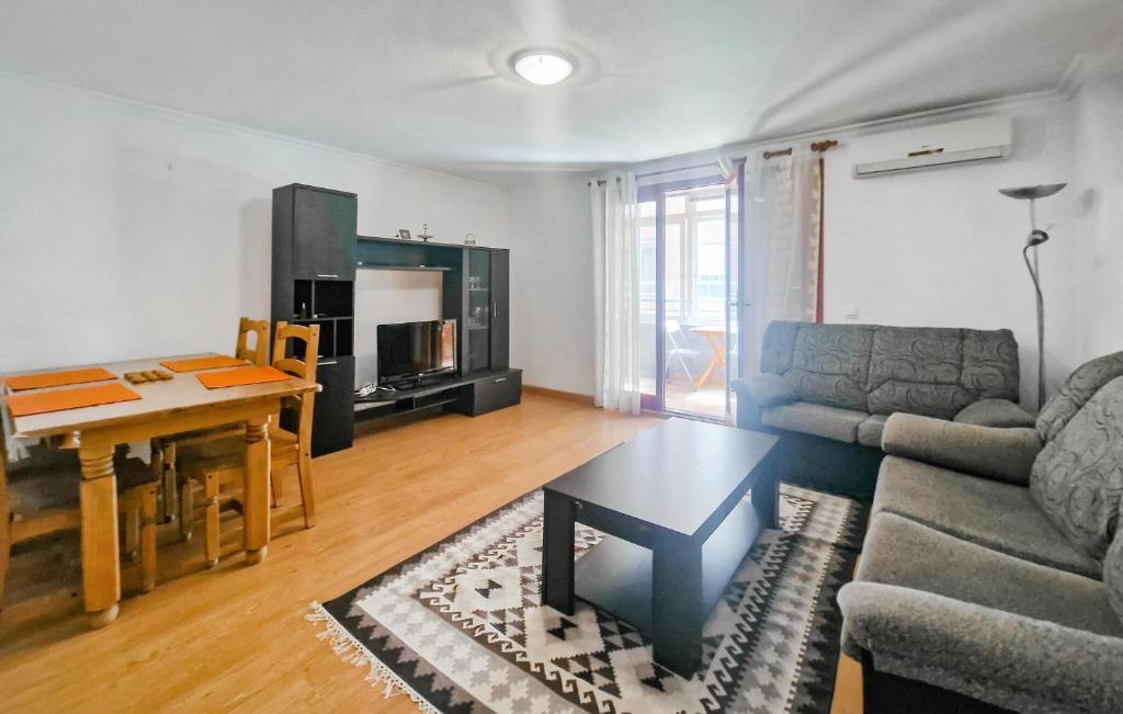 2 Bedroom Amazing Apartment In Torrevieja - 1