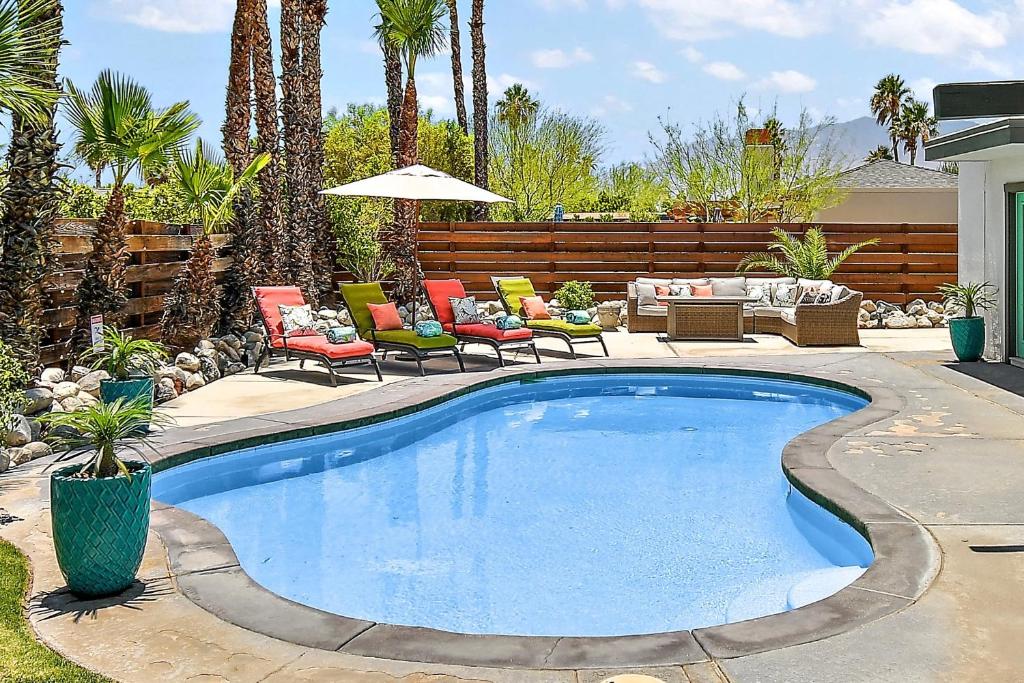 Perfect Pool Safari, Palm Springs