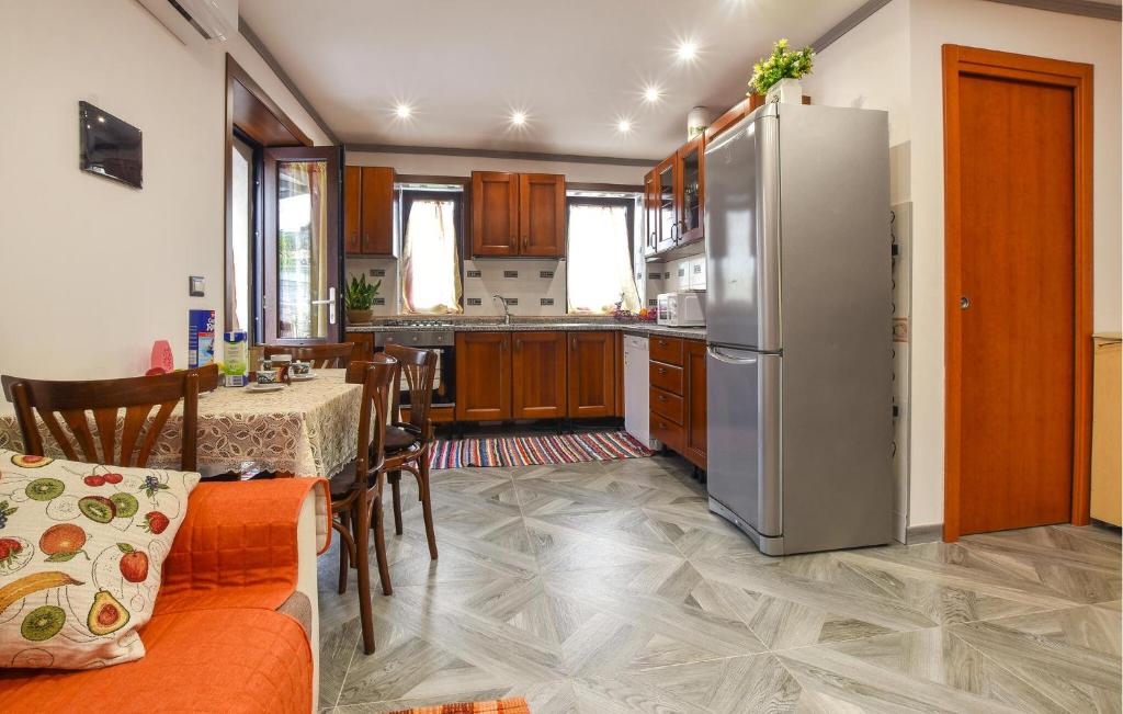 Awesome Apartment In Mascali - 4