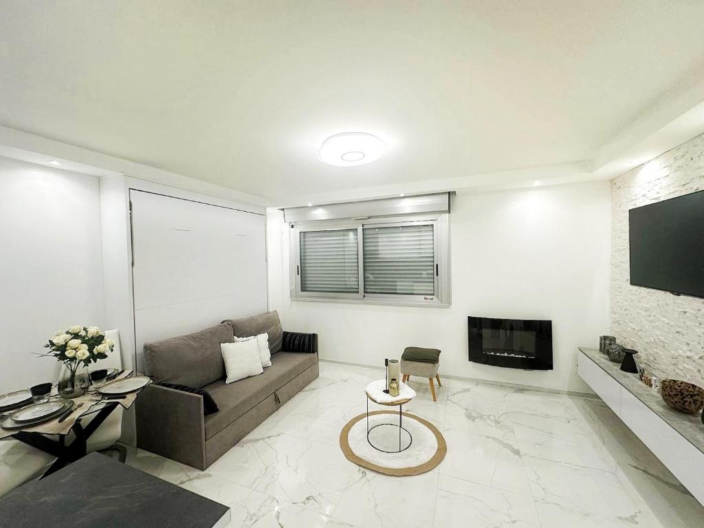 Studio 36mt2 a 5 min a pied boulevard de Belgique MC - 4