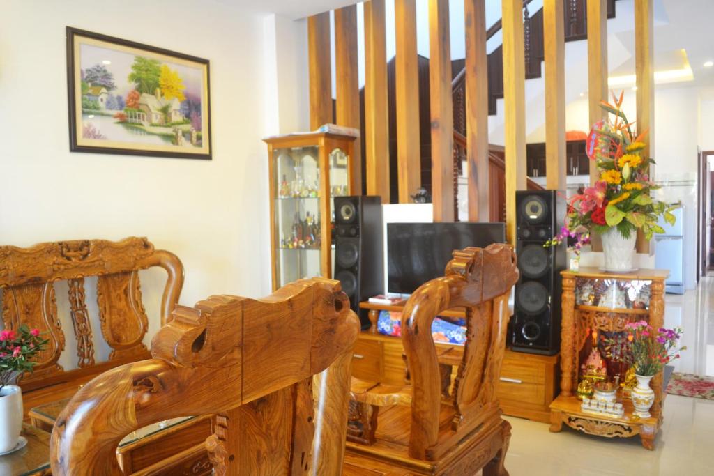 Azalea Homestay photo