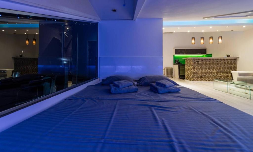 Morning Wood - Skylight - 3