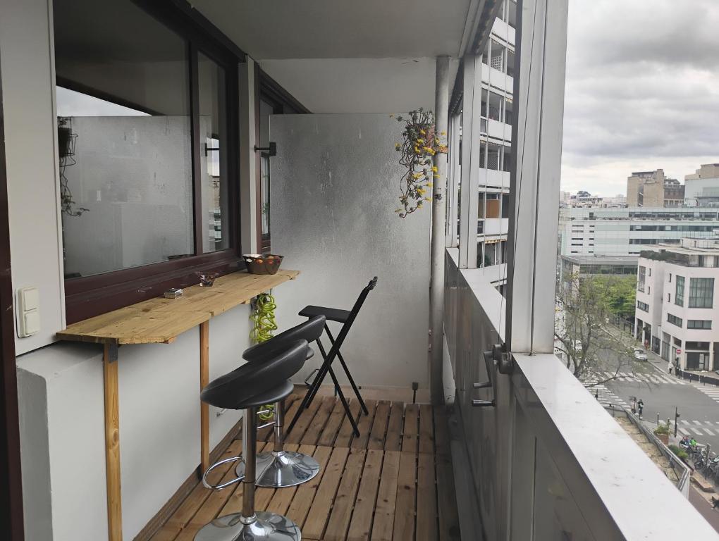 Eiffel Tower spacious 2-bedroom, 2-bathroom quiet apartment, elegant and peaceful - 4