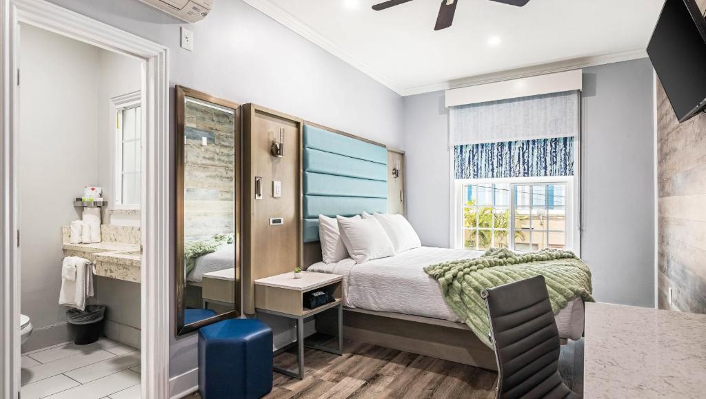 Lumea by the Sea, Long Beach