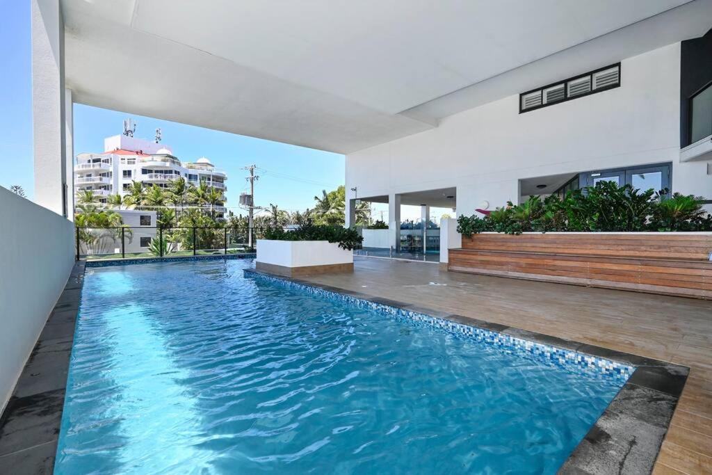 Beach & Shops at Your Doorstep - Buddina Escape, Buddina