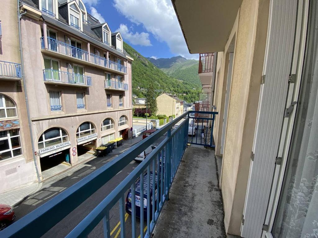 Charmant Appartement à Cauterets - Confort et Accueil Chaleureux - FR-1-812-101 - 3