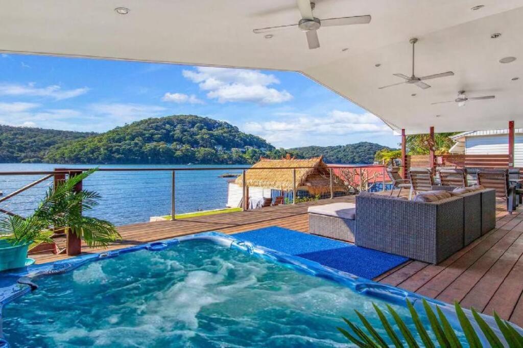 Tranquility with Spa & Jetty, Woy Woy