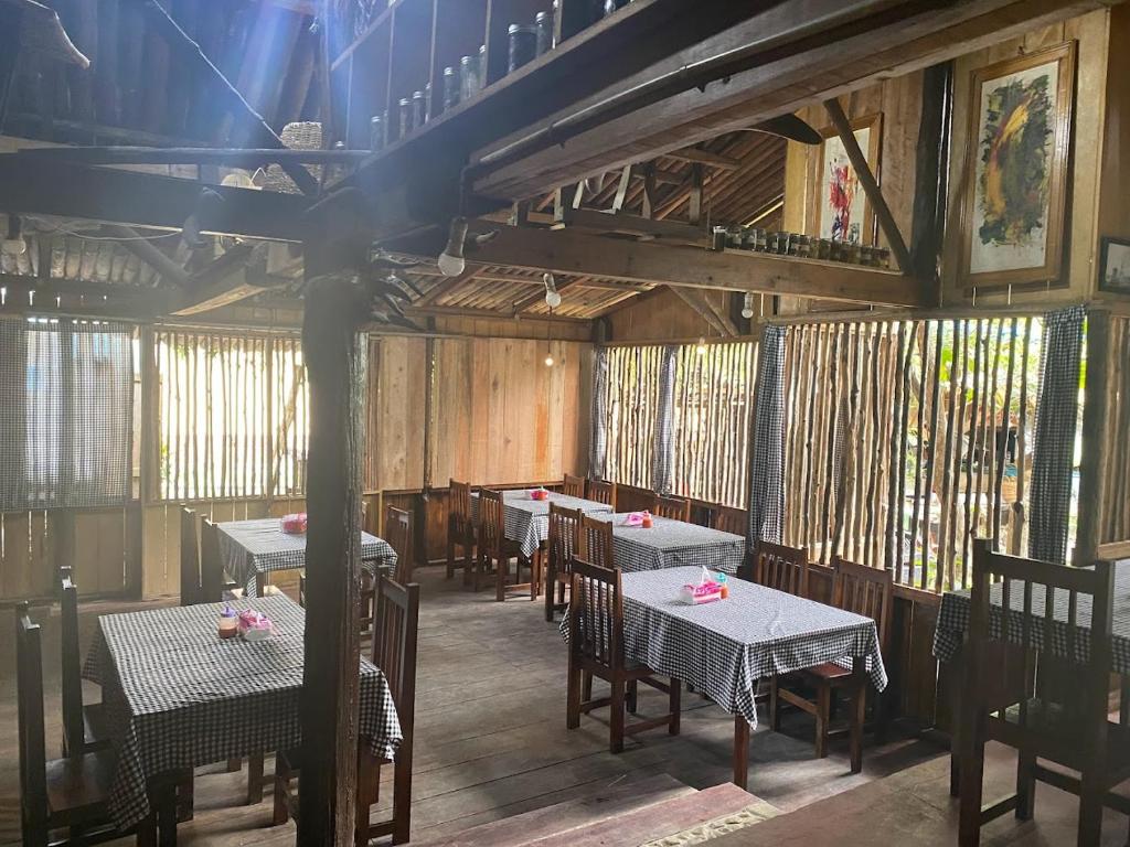 Pe 88 Tavern