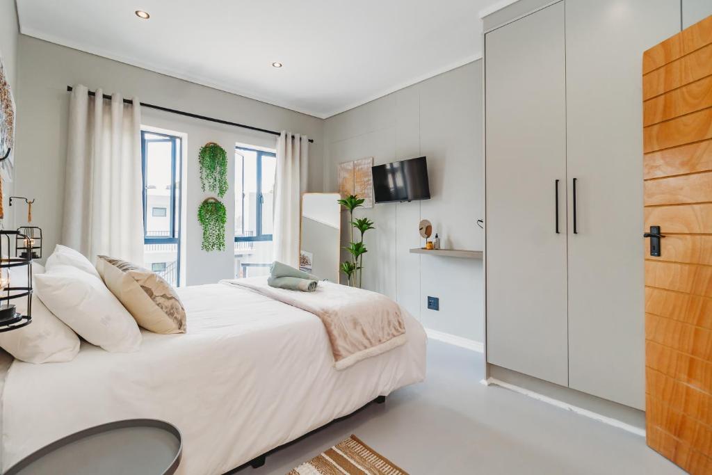 Bamboo Apartment, George