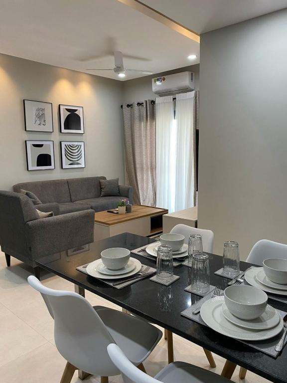 Cozy 2 bedroom app- Aquaview, Bijilo