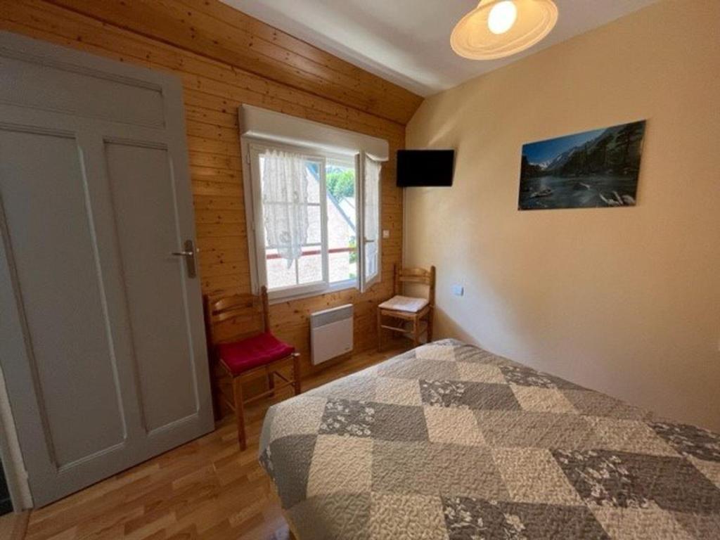 Confortable appart 2 chambres, terrasse, près télécabines à Cauterets - FR-1-812-106 - 4