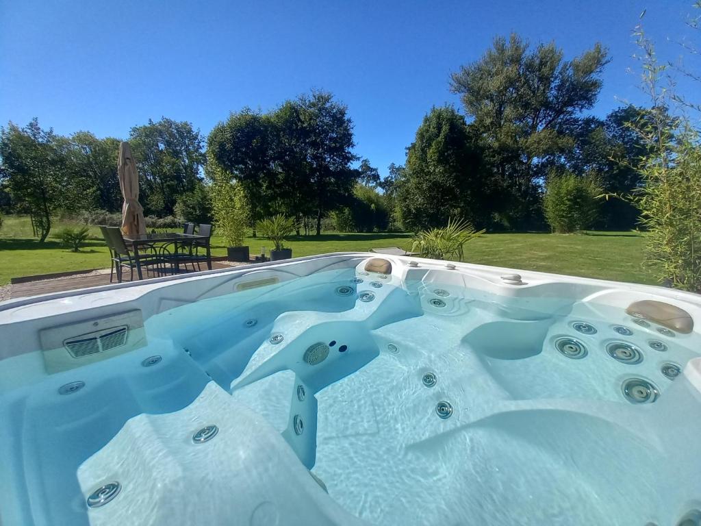 L'Oasis Des Pyrénées, Campuzan