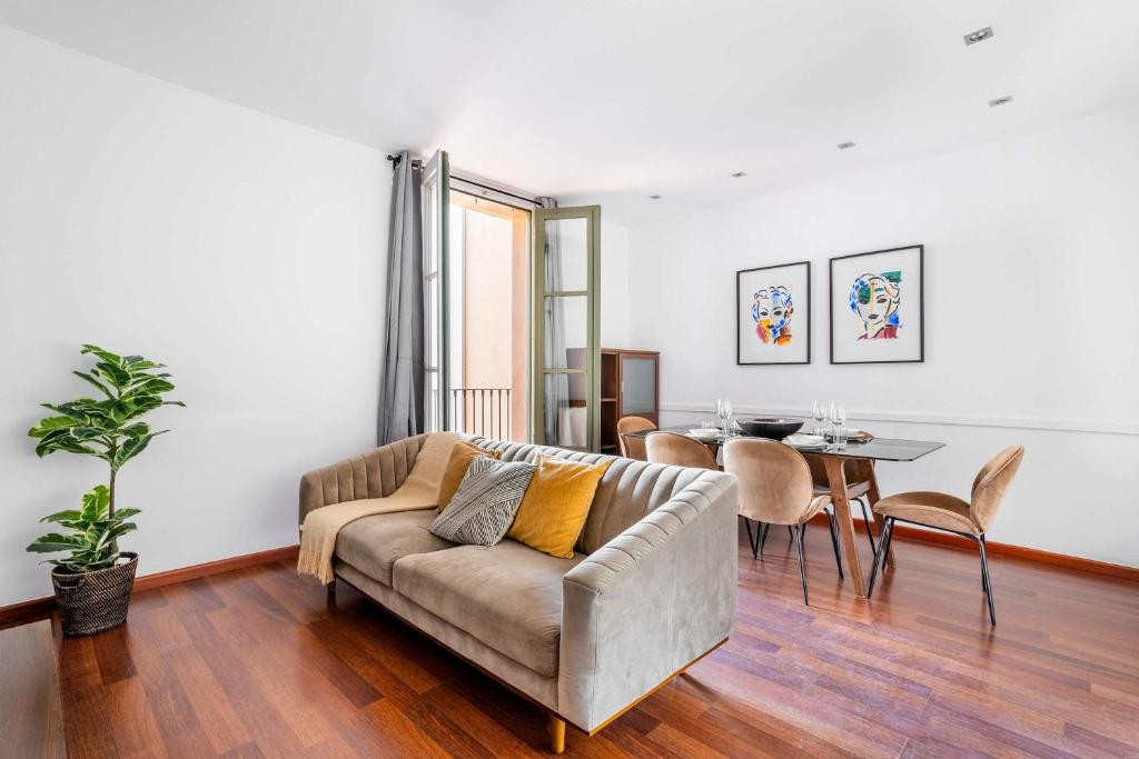 The Collection Barcelona - Plaza Urquinaona 3-Bedroom Suite - 2