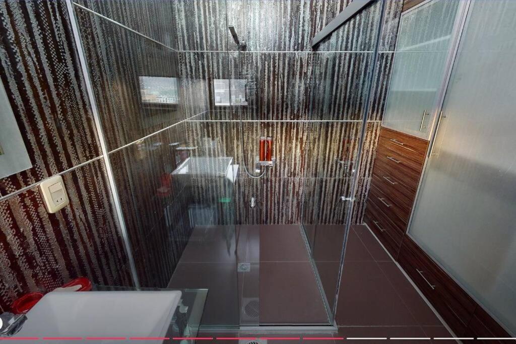 Luxurious Penthouse - 2