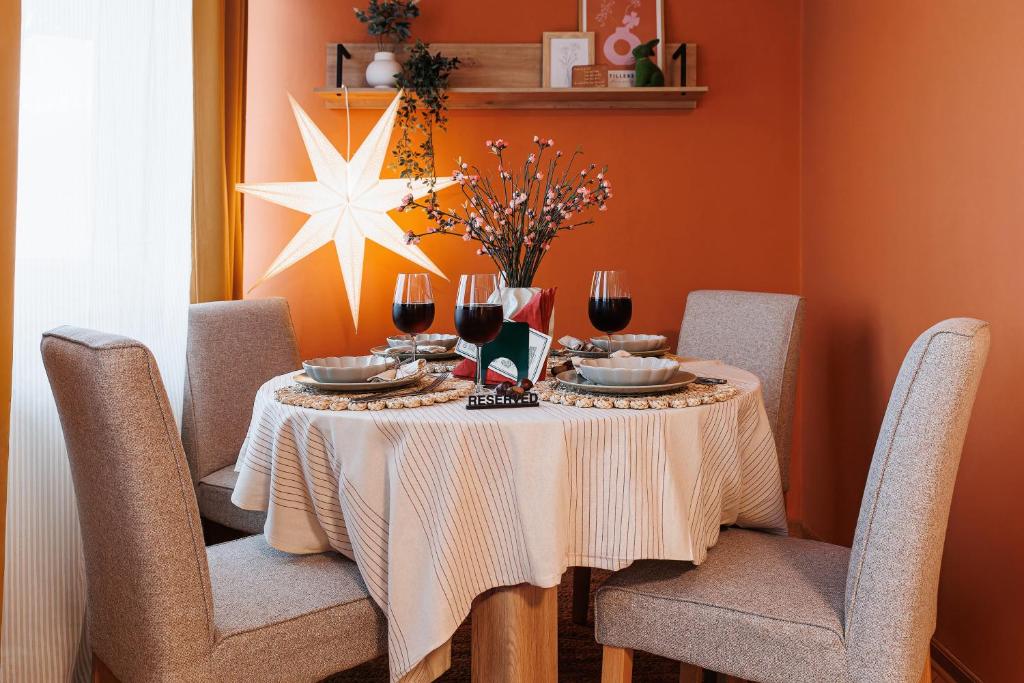 Sunbeam cloud/Old town/City view - 3