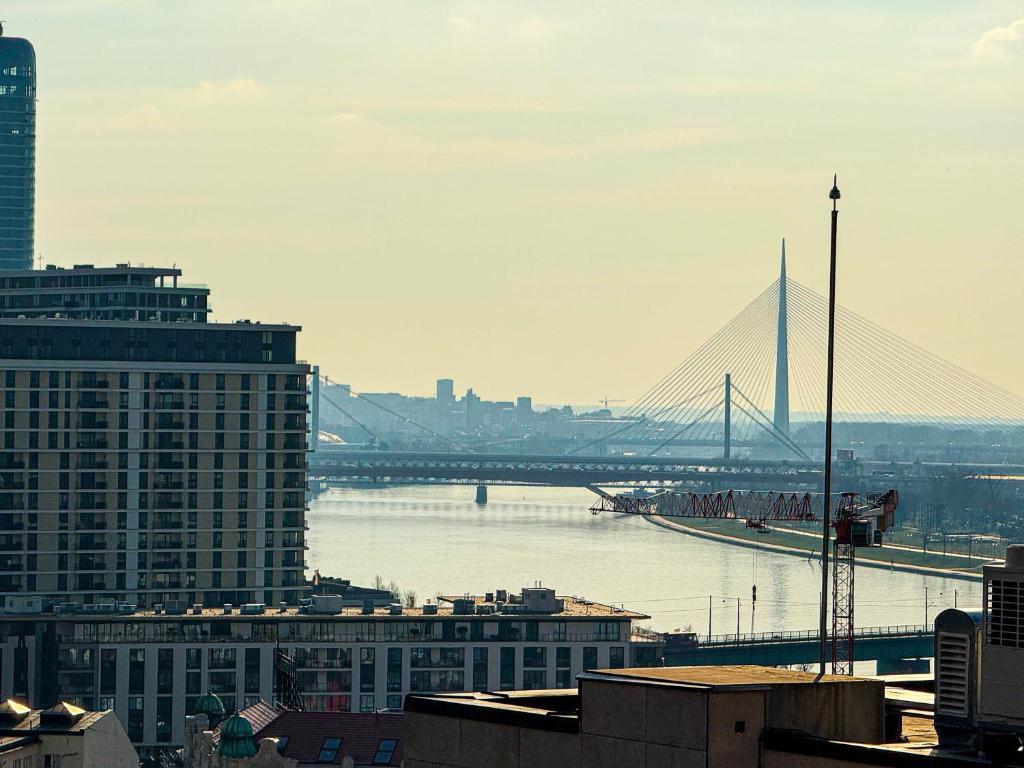 Sunbeam cloud/Old town/City view - 2