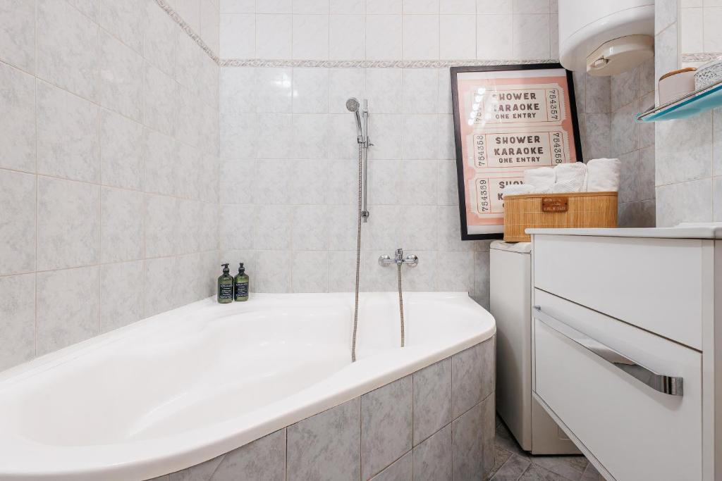 Sunbeam cloud/Old town/City view - 5