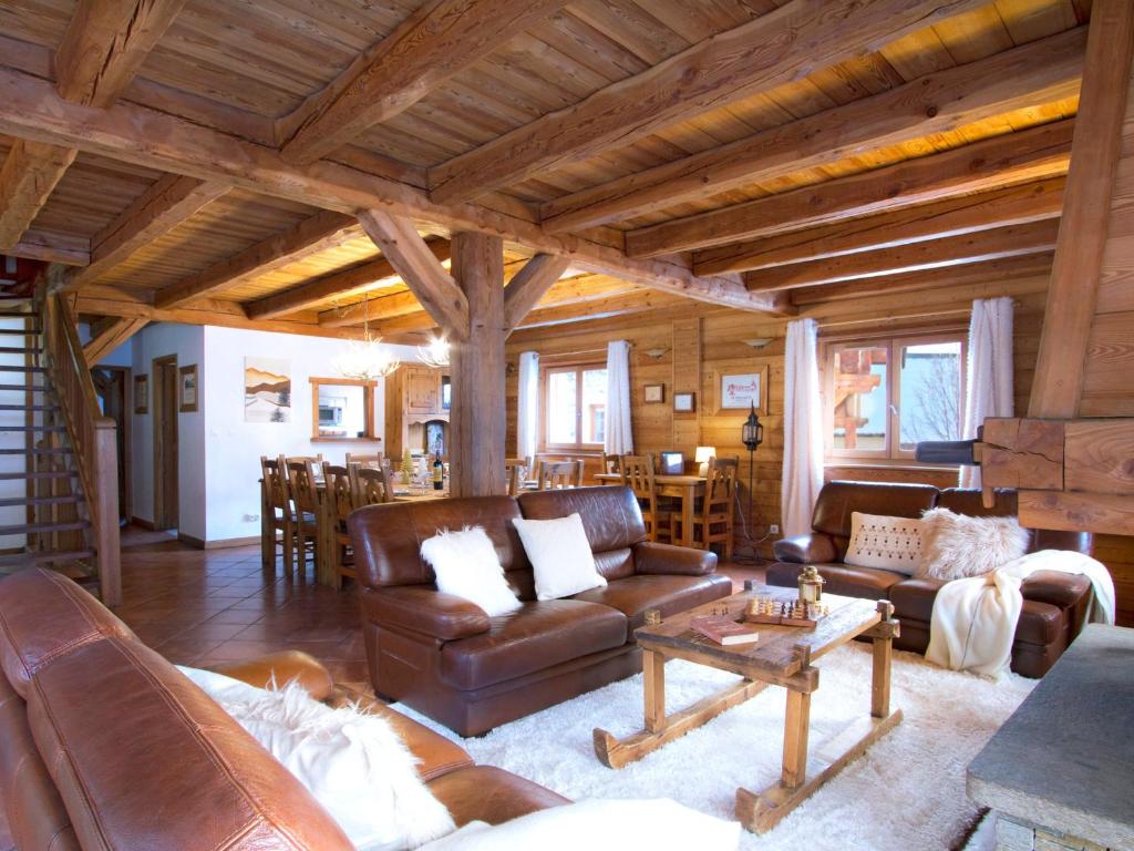 Chalet 9 Pièces avec Sauna et Jacuzzi - Animaux Bienvenus - FR-1-811-20 - 2