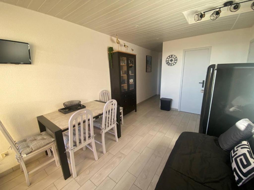 Port Leucate: T2 climatisé, 4 pers, parking, proche plage - FR-1-81-626, Leucate