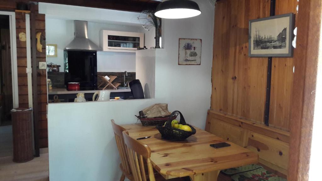 The Chalet VertVentoux - Charming Wooden Chalet for a Cozy and Relaxing Getaway - 3