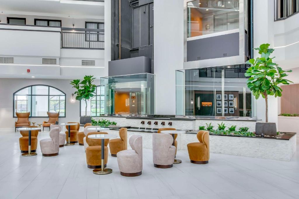 フロント・ロビー