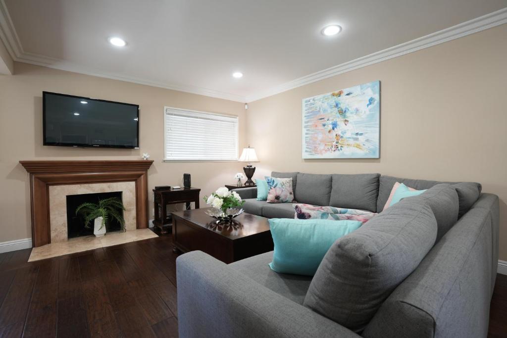 Destination #19, Anaheim