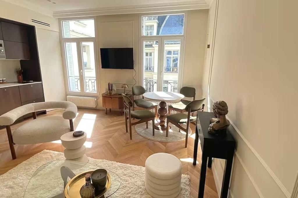 4P 1BR - Fully Renovated with AC - Champs-Elysées - 2