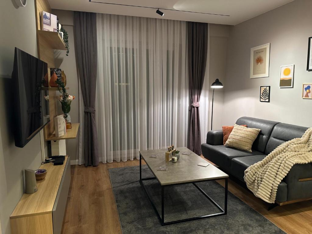 Aparte - Tophane 2, Priština