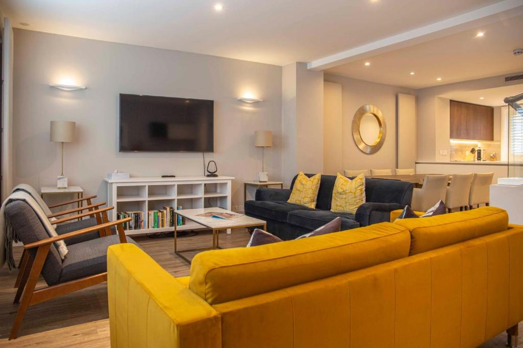 Stunning Rare Soho Gem, Londra