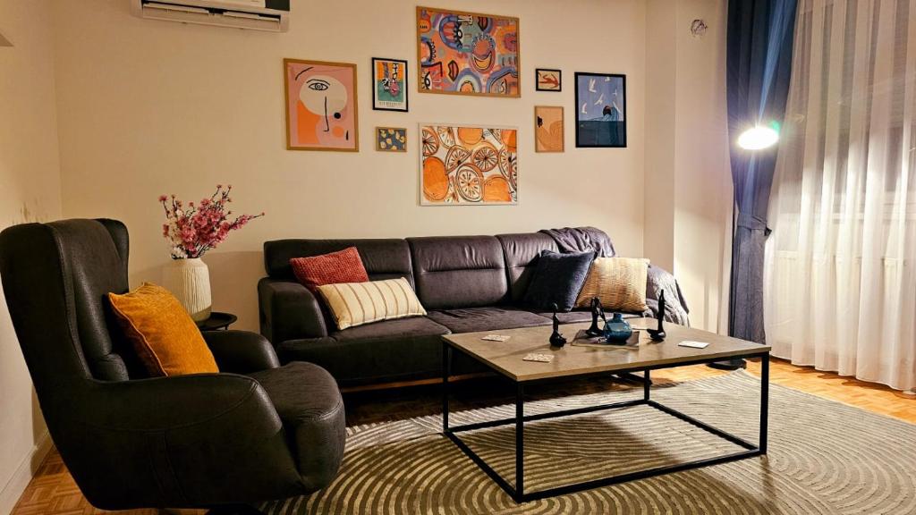 Aparte - Standard, Priština