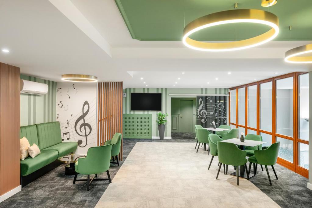 Pub/Lounge
