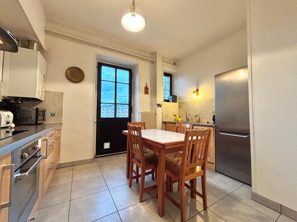 Spacieux appartement central 3* avec parking - FR-1-432-13 - 5