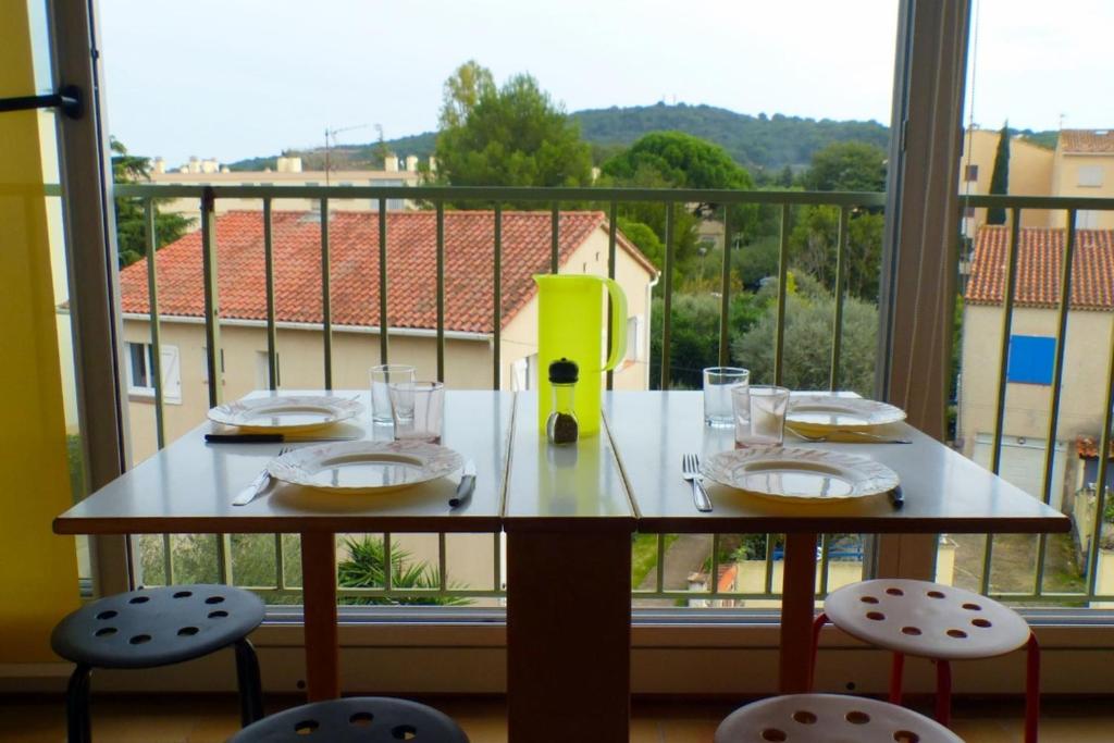 Charming studio with balcony in Sanary-sur-Mer, Sanary-sur-Mer