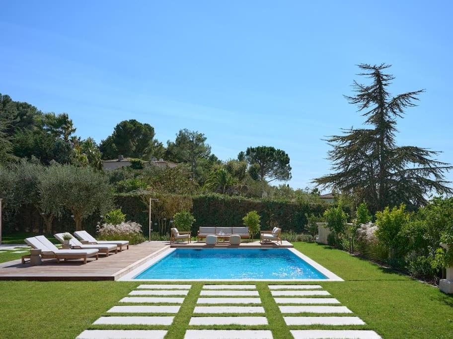 Cannes, splendide villa dans un domaine privé - 3
