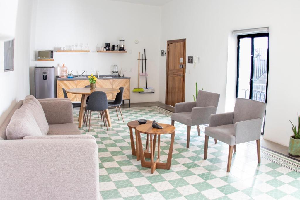 Casa Monarcas - Victoria (with AC) - 2