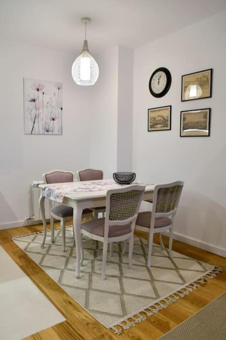 Present Perfect Stay - 2