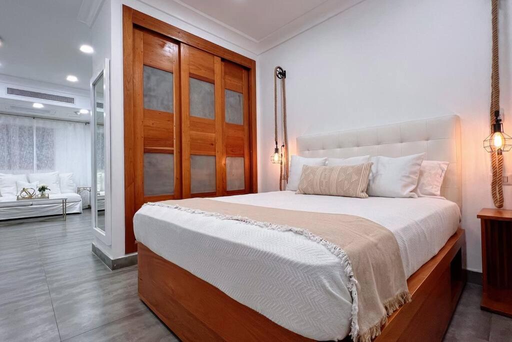 Sunset View, Walk to Pool, Hot Tub, Dining, Shops, Punta Cana