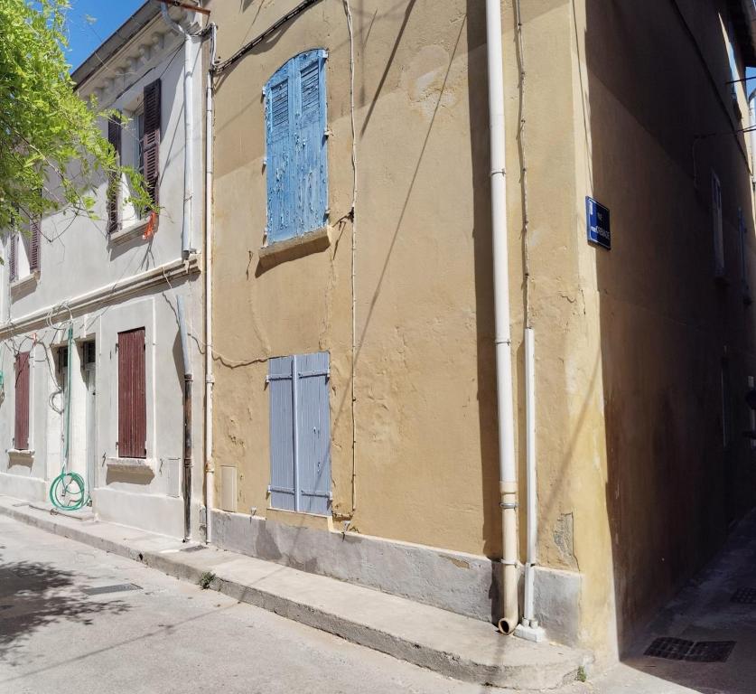 Maison Partagée Avignon Centre - 3 Chambres 3 Salles de Bain Privées - Cuisine Commune - 5