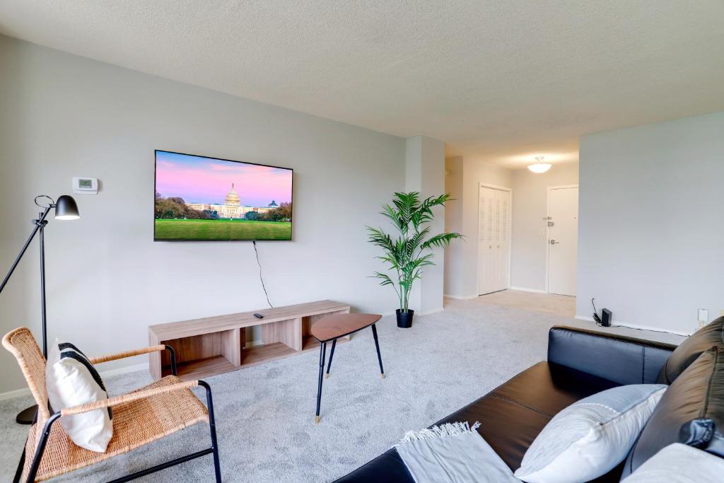 Apartment at Crystal City With Gym, Arlington